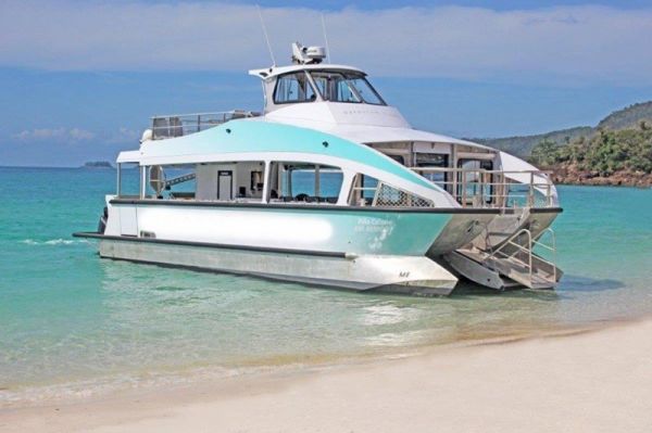 2019 Alumarine 12.0 Passenger Cat image