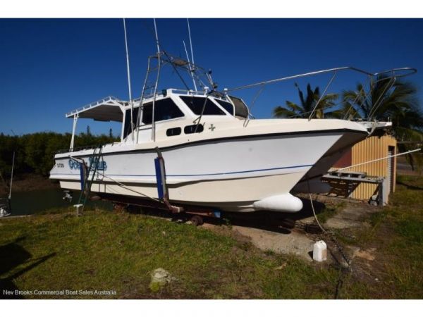 1989 Powercat 328 image