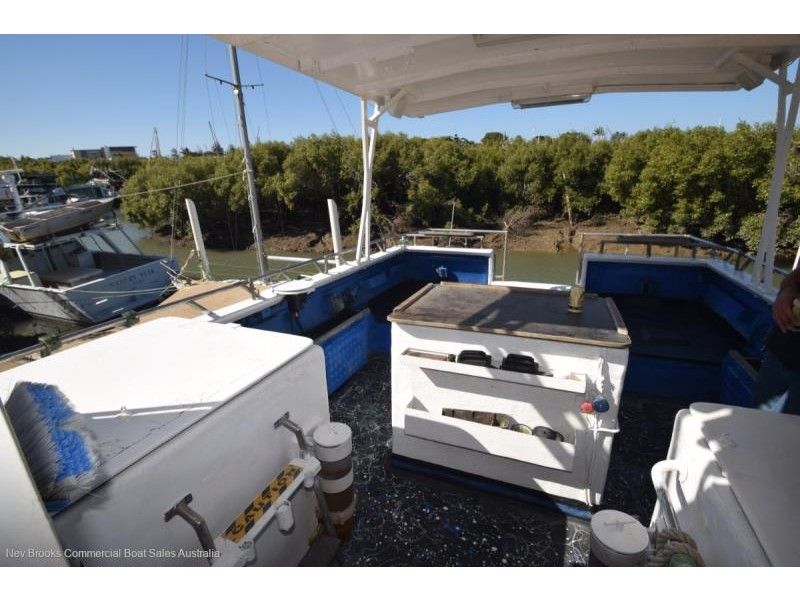 Image for 1989 Powercat 328 18