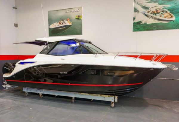 2023 Sea Ray 320 Sundancer Coupe OB image
