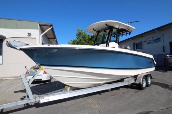 2024 Boston Whaler 250 Outrage image