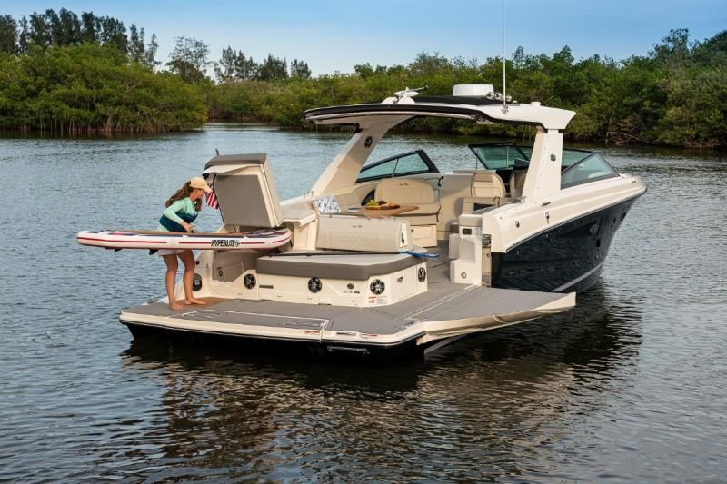 Image for 2025 Sea Ray 400 SLX 0