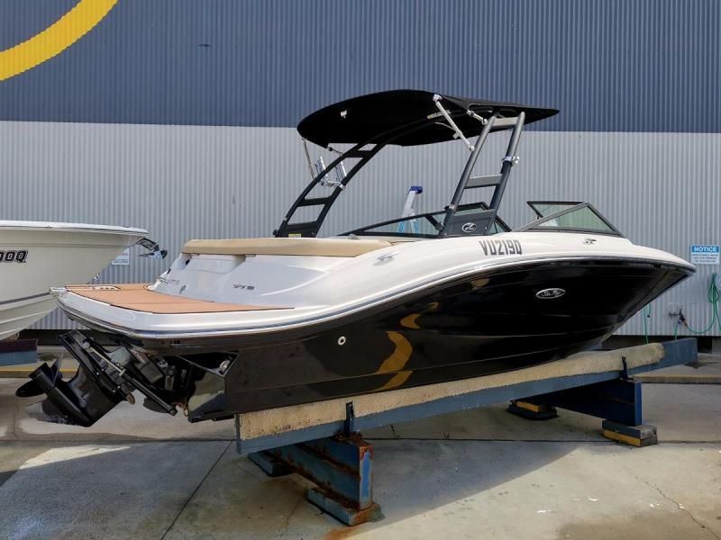 Image for 2018 Sea Ray 190 SPX 0