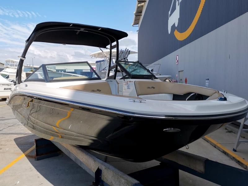 Image for 2018 Sea Ray 190 SPX 1