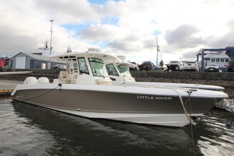 Image for 2019 Boston Whaler 330 Outrage 0