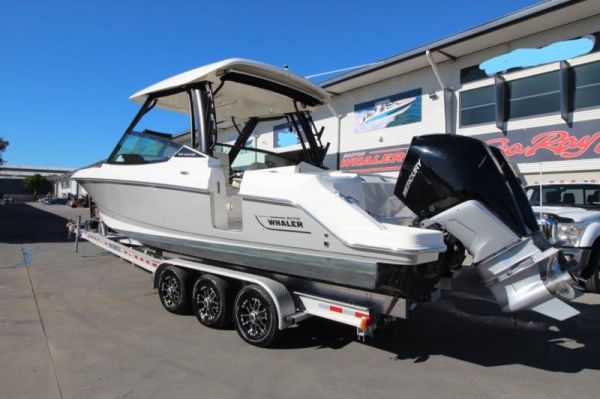 2021 Boston Whaler 280 Vantage image