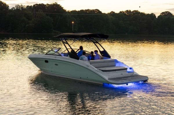 2025 Sea Ray 270 SDX image