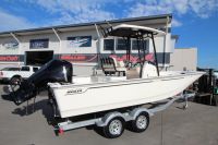 Image for 2023 Boston Whaler 210 Montauk 3