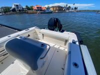 Image for 2010 Boston Whaler 220 Outrage 15
