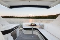 Image for 2025 Sea Ray 320 Sundancer 24