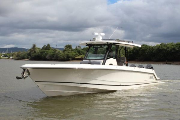 2024 Boston Whaler 360 Outrage image