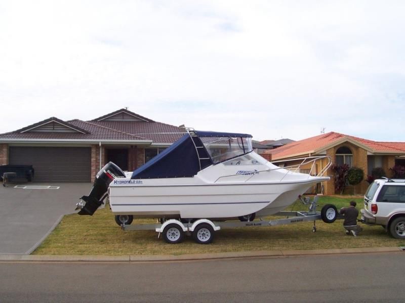 Image for HYDROFIELD Jaguar Power Boat 1