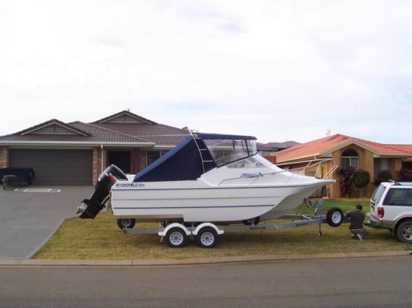 HYDROFIELD Jaguar Power Boat image