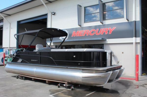 2023 Crest Pontoons Classic Platinum 240 SLS image