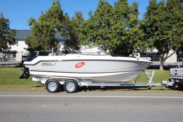 2024 Boston Whaler 210 Vantage image