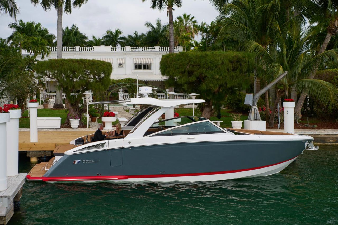 Image for 2025 Cobalt R33 Sterndrive Monohull 1