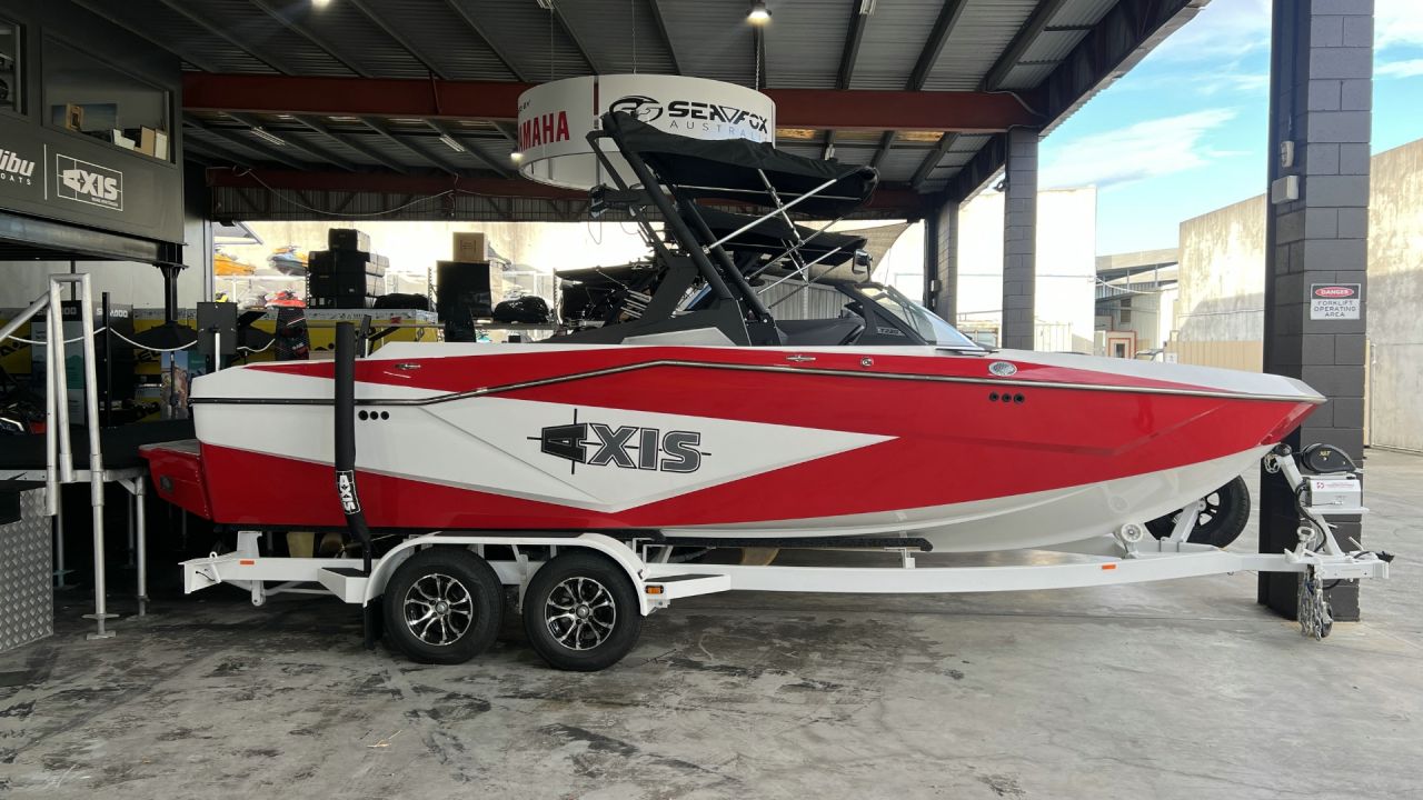 Image for 2024 Axis T220-R POWER-MONOHULL 1