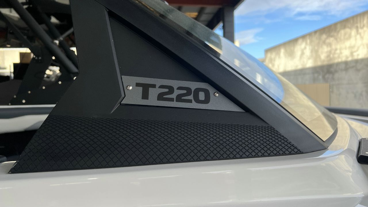 Image for 2024 Axis T220-R POWER-MONOHULL 36
