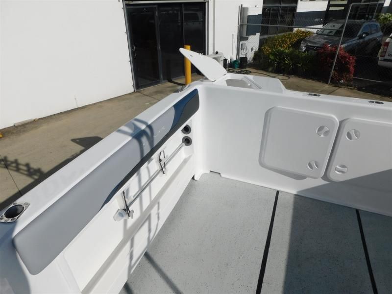 Image for 2025 HAINES HUNTER 620R 620 34