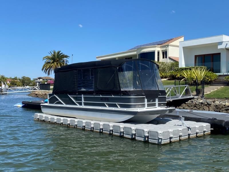 Image for 2018 Hurricane Fundeck 226 0