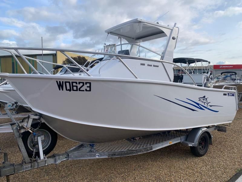 Image for STESSL 5600 COAST RUNNER CENTRE CABIN 0