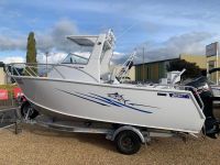 Image for STESSL 5600 COAST RUNNER CENTRE CABIN 4