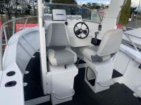 Image for STESSL 5600 COAST RUNNER CENTRE CABIN 6