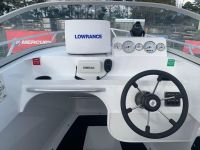 Image for STESSL 5600 COAST RUNNER CENTRE CABIN 19
