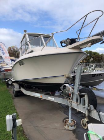 00 WELLCRAFT 23 Coastal Runabout image