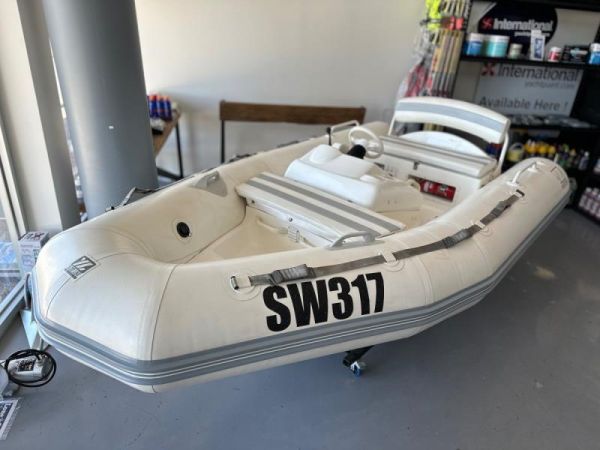 2001 Zodiac Projet 350 Yachtline image