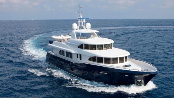 2010 Kingship Columbus 90 Motor Yacht image