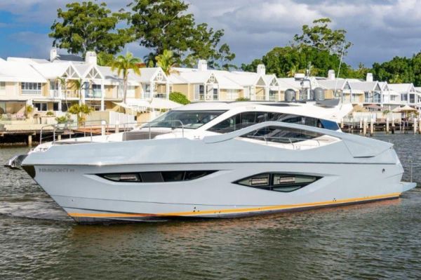 2017 Numarine 62 Hardtop image