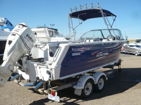 2008 QUINTREX 590 COASTRUNNER image