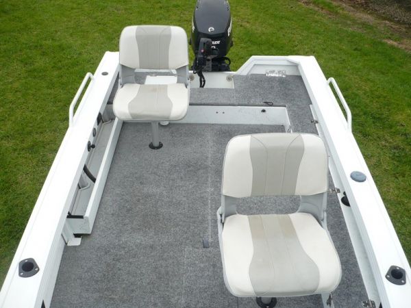 2010 QUINTREX 400 HORNET TROPHY New/Superceded image