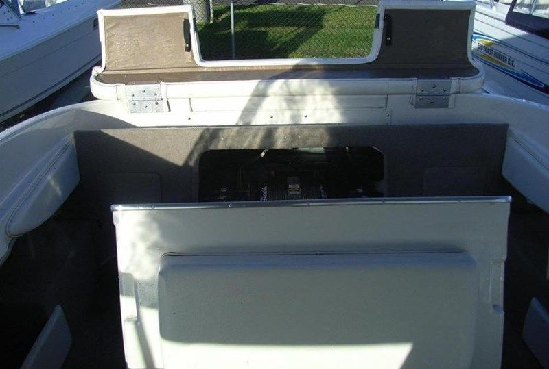 Image for 2002 BAYLINER 212 CAPRI 17