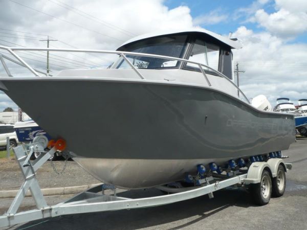 6.5m CUDA Offshore Plate Boat Enclosed Top image