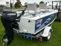 Image for 2011 QUINTREX 440 HORNET TROPHY New/Superceded 2