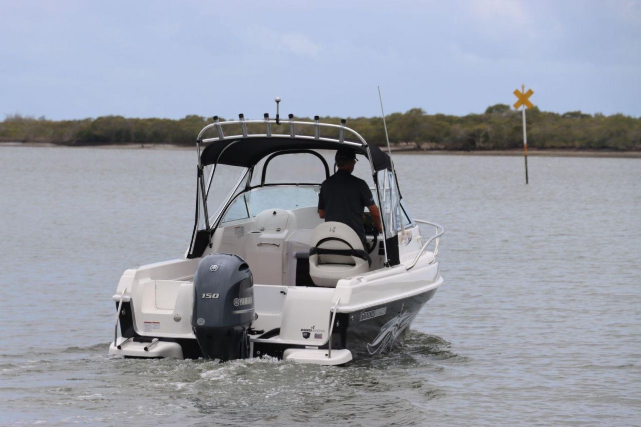 Image for Haines Hunter 565 Offshore + Yamaha F150hp 4-Stroke - Pack 2 for sale online prices 0