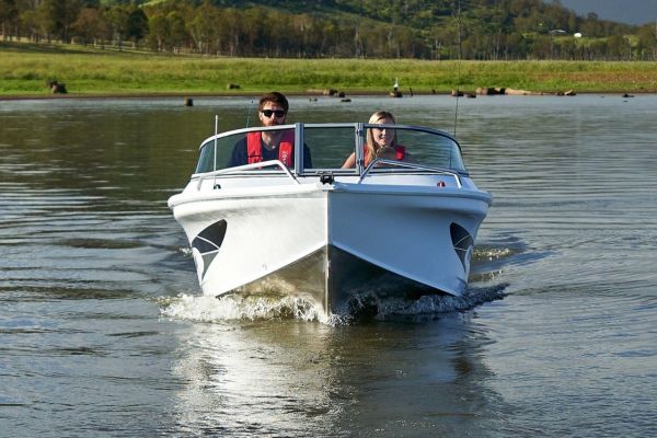 Quintrex 430 Fishabout + Yamaha F60hp 4-Stroke - Pack 1 for sale online prices image
