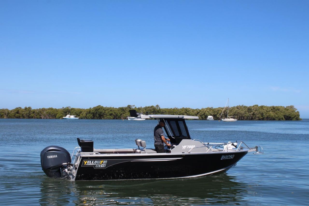 Image for 7000 YELLOWFIN CENTRE CABIN  200 HP PACK 2 0