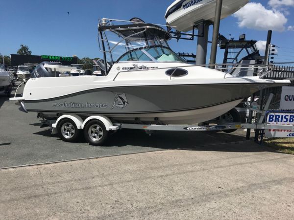 NEW 2024 EVOLUTION 552 PLATINUM FITTED WITH A YAMAHA HELM MASTER XA F150 FOURSTROKE image