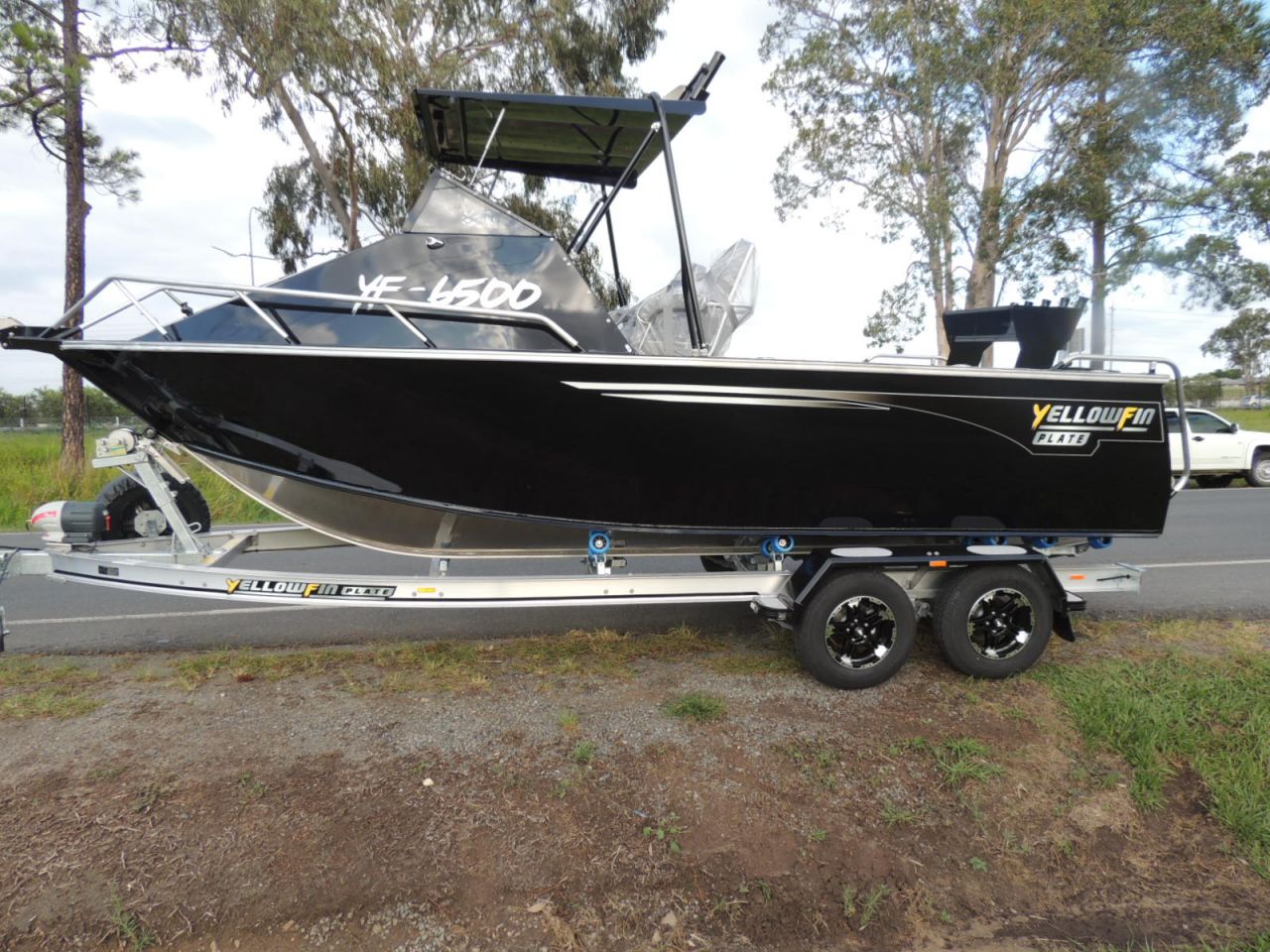 Image for 6500 YELLOWFIN Folding Hard Top Cabin  150 HP PACK 3 1