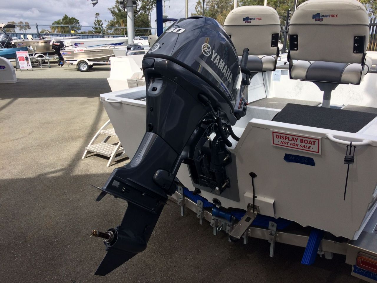 Image for QUINTREX 420 BUSTA WITH YAMAHA 40HP FOURSTROKE FOR SALE 21