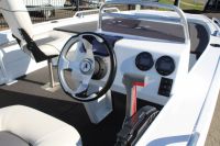 Image for QUINTREX 440 HORNET TROPHY TS WITH 60HP YAMAHA FOURSTROKE FOR SALE 4