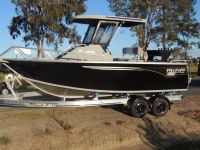 Image for 6200 YELLOWFIN Centre Cabin 150 HP PACK 3 1