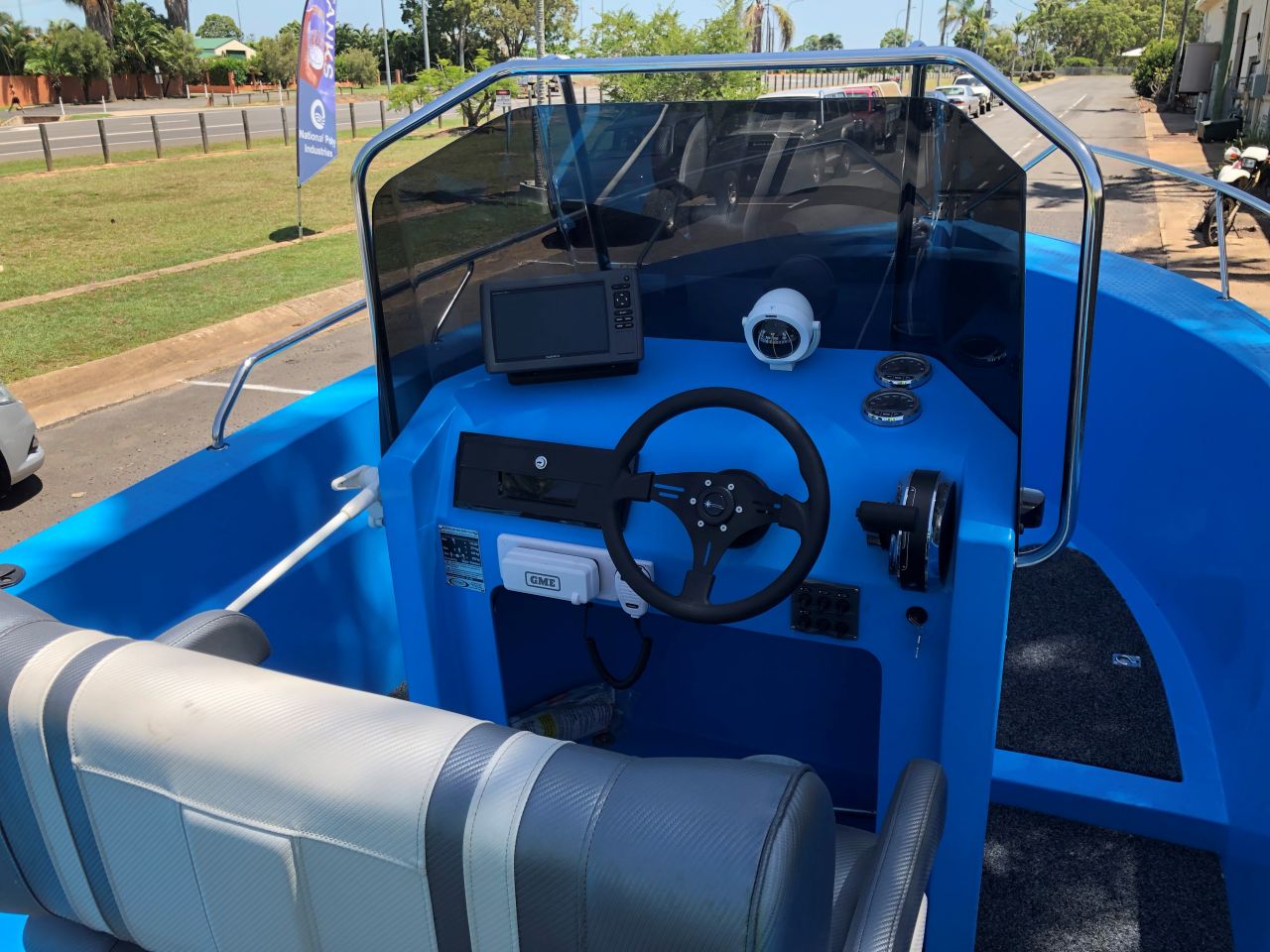 Image for POLYCRAFT 599  Frontier Centre Console Powered by the Yamaha F150  our Pack 3 7