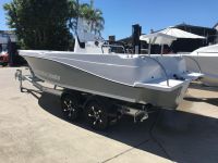 Image for 2024 EVOLUTION 552 AXIS CENTRE CONSOLE WITH YAMAHA 150HP FOURSTROKE FOR SALE 3