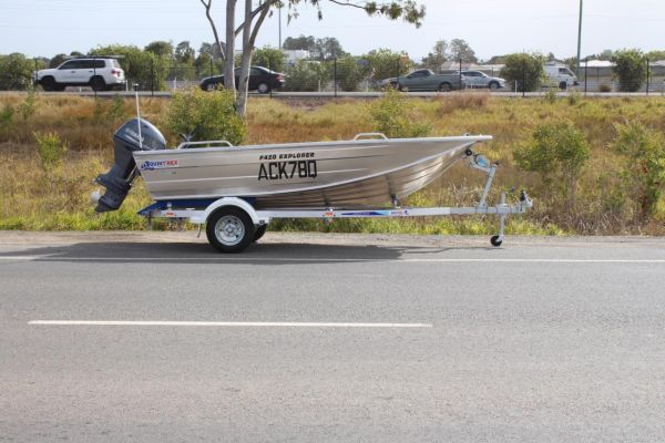 Quitrex F420 Explorer Side Console + Yamaha  F40hp 4-Stroke - Pack 3 for sale online prices image