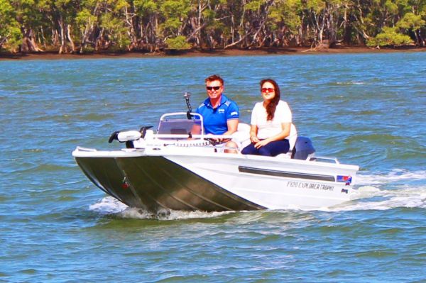 Quintrex F420 Explorer Trophy Side Console + Yamaha F50hp 4-Stroke - Pack 3(SC) for sale online prices image