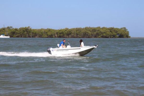 Quintrex F420 Explorer Trophy Side Console + Yamaha F50hp 4-Stroke - Pack 3(SC) for sale online prices image